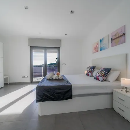 Sunset Lux House - Ideal Familias En Zona Residencial & Aircon *